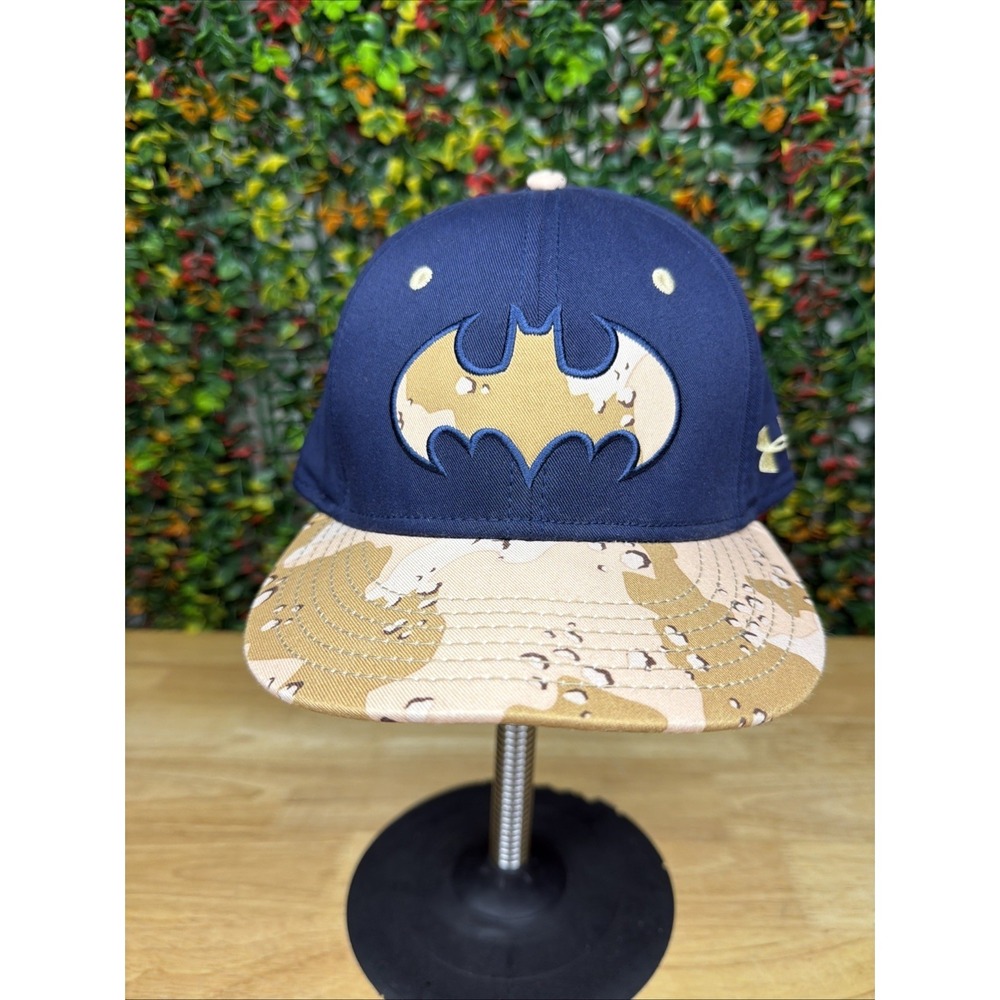 Batman Under Armour Desert Camo Navy Flexfit Hat L/XL Cap Baseball DC Comics‎